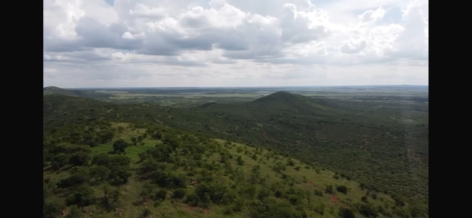 Aerial view over Kleinbos Game Breeders and the Vredefort Dome, photo 3